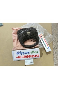 qiqiyg.com off white out of office ooo low top sneaker blackwhite leather with arrow logo 2026 streetwear luxury deconstructed fashion icon