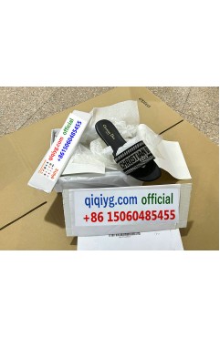 qiqiyg.com chanel cc runner sneaker black high shine leather athletic luxe footwear 2026 meta luxe quiet power trend