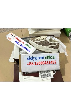 qiqiyg.com ysl loulpouch wine red quilted leather 2026 quiet luxury iconic statement piece must have luxury clutch crossbody bag